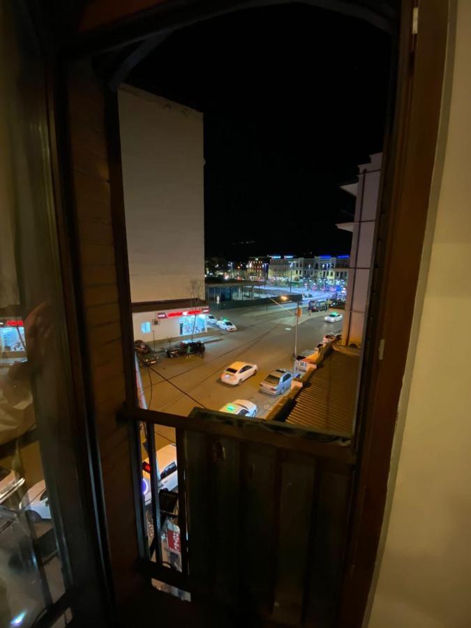 Du Vin Rouge Tbilisi Hotel Kültér fotó