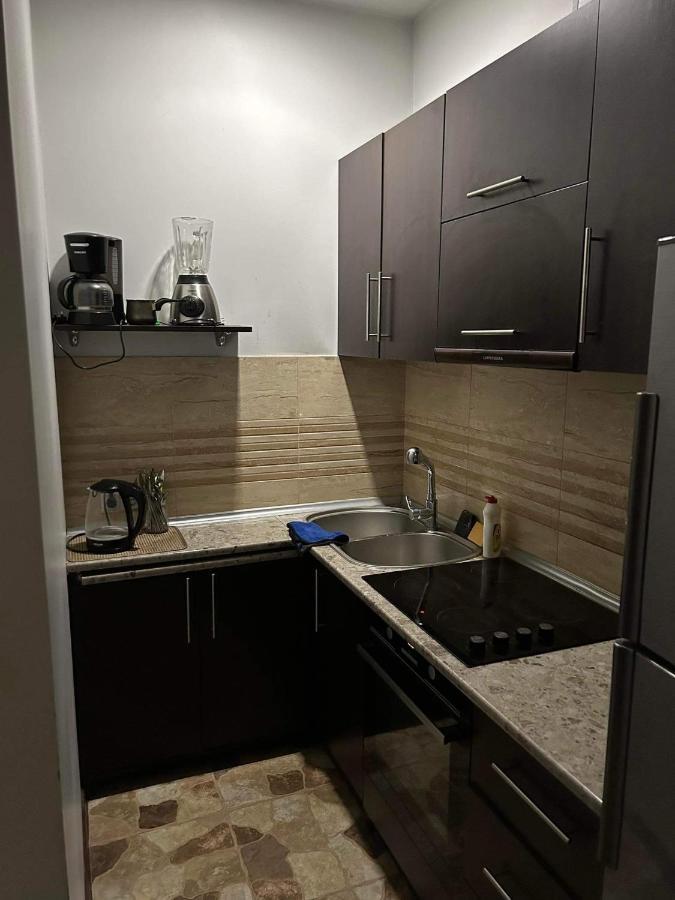 Du Vin Rouge Tbilisi Hotel Kültér fotó