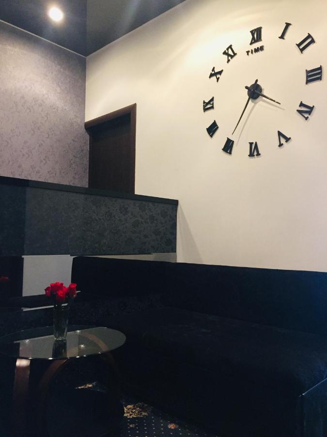 Du Vin Rouge Tbilisi Hotel Kültér fotó